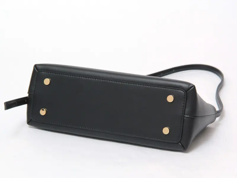 プンティのショルダーバッグ PORTRAIT-ONE SHLD | 送料無料|DK.BROWN