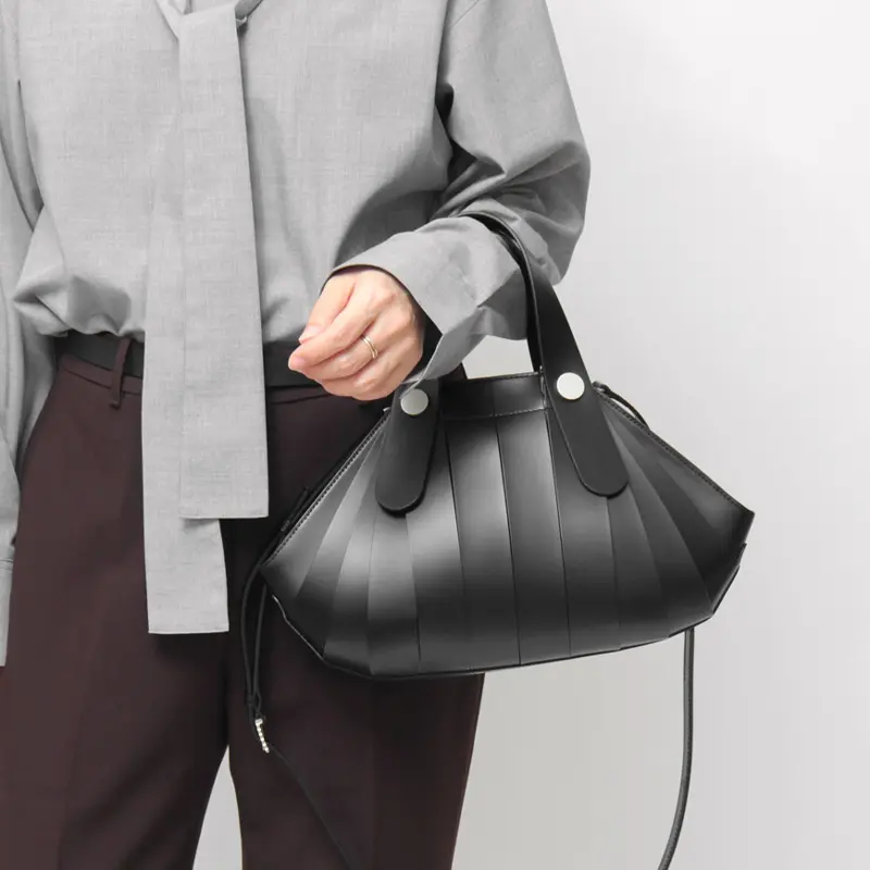 hiroko hayashiの2wayバッグ OSSO | 送料無料|ブラック | DANJO 公式