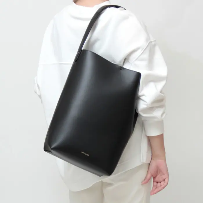 FRENZLAUER フランツロアー Mami Soft スムースレザー ショルダーバッグ
