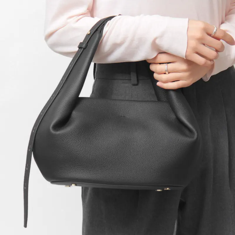 OVOLO ⽜シュリンクレザー ワンハンドルバッグ