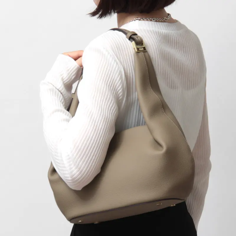 OVOLO ⽜シュリンクレザー ワンハンドルバッグ