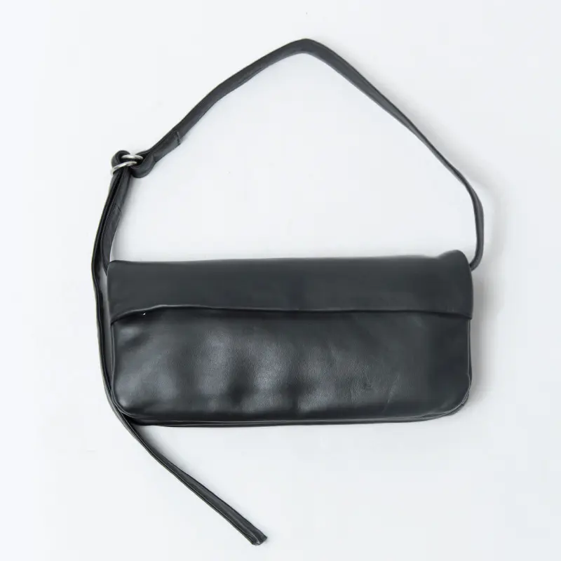 Bucket Baggage バケットバゲージ Puff Pillow ショルダーバッグ BLACK