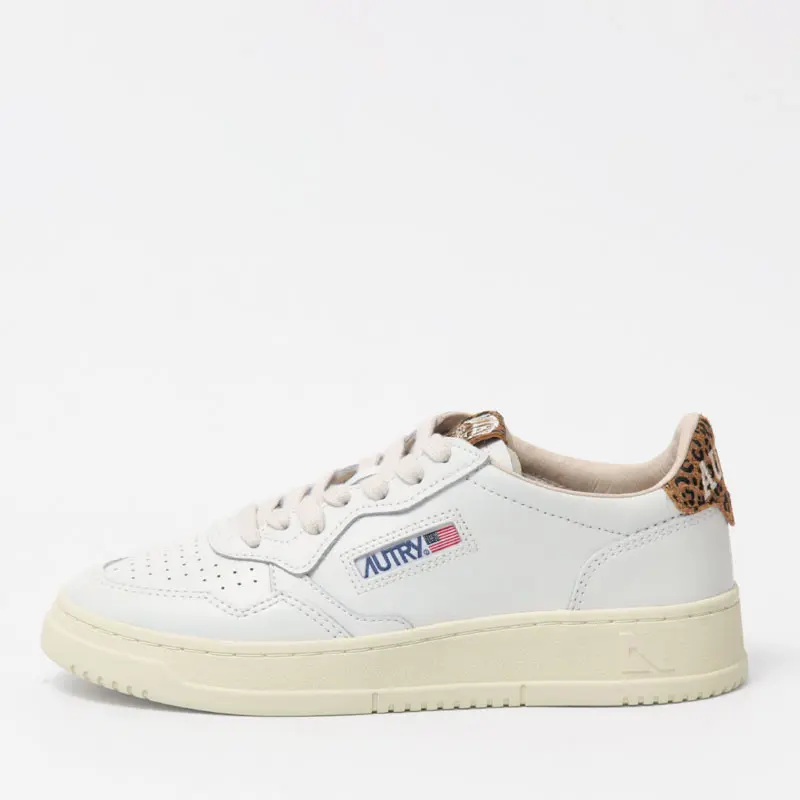 AUTRY オートリ― MEDALISIT LOW スニーカー WHITE/LEO