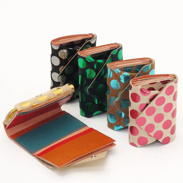 Carmine カーマイン 三つ折り財布 コンパクトウォレット ドット