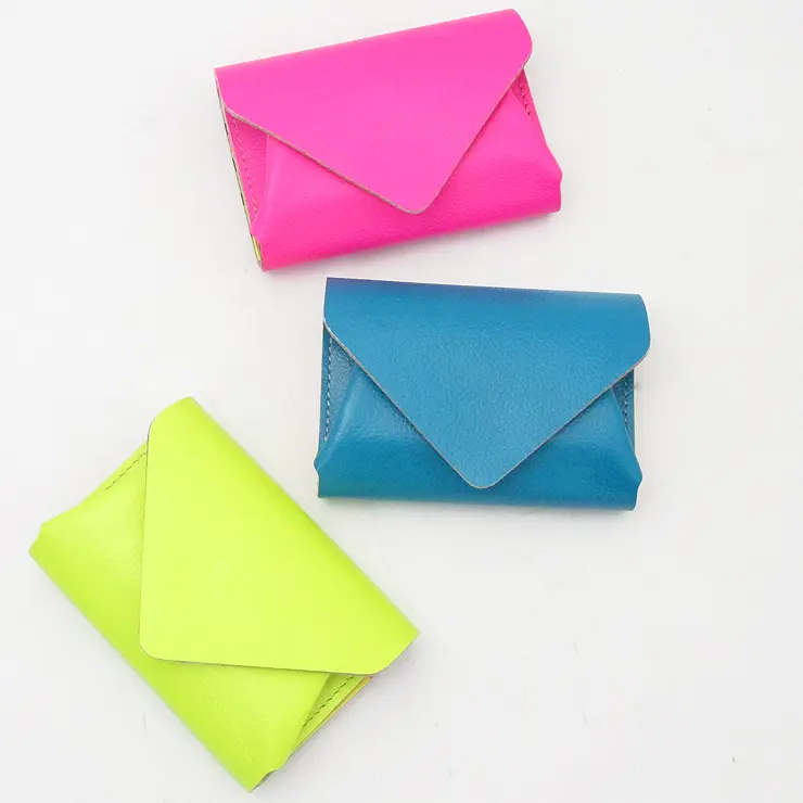 Carmine カーマイン コンパクトウォレットビビッド　ミニ財布