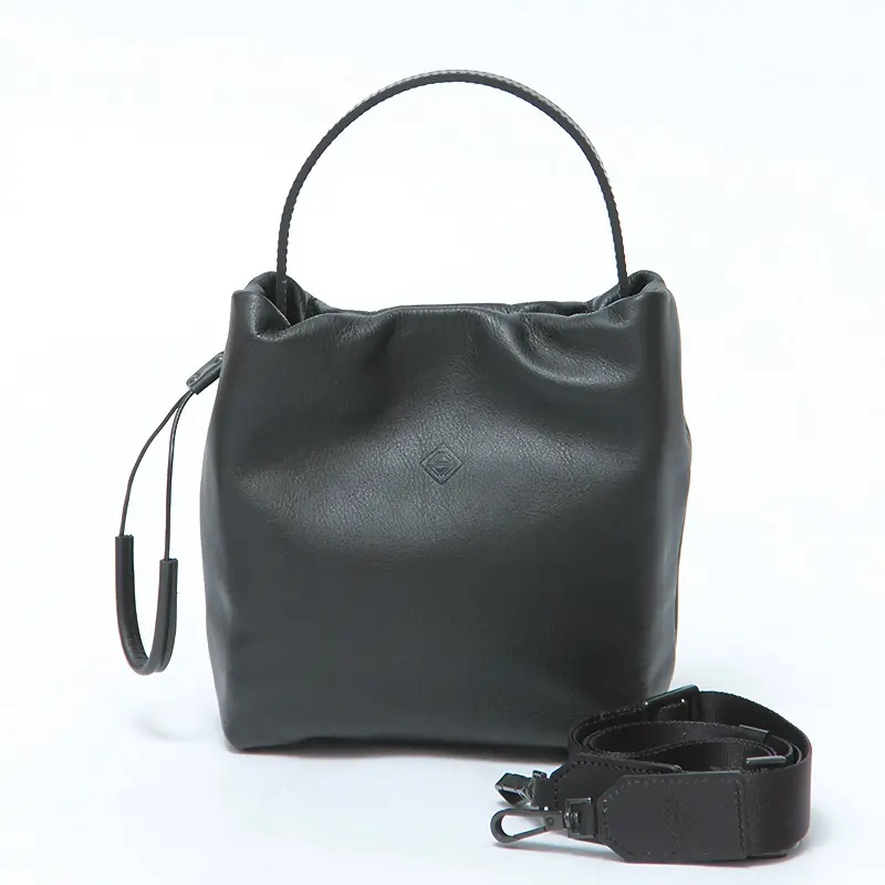 TESSEN CREATION テッセンクリエーション BASIC POUCH 撥水カウレザー 2way 巾着バッグ (S) BLACK