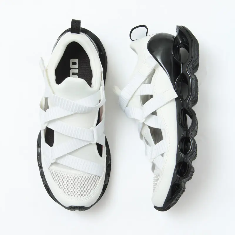 MIZUNO ミズノ Wave Prophecy Strap スニーカー