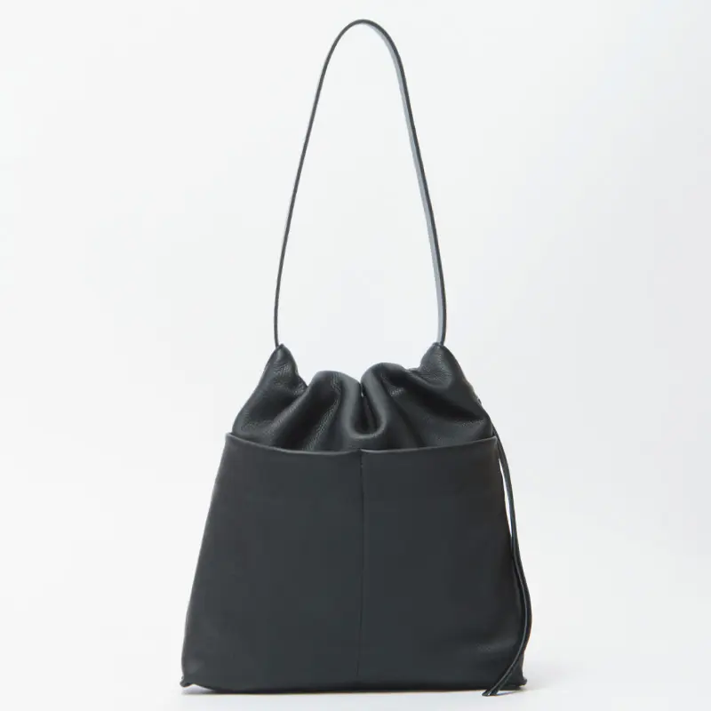 POMTATA ポンタタ TIO MA TOTE レザー ショルダーバッグ BLACK