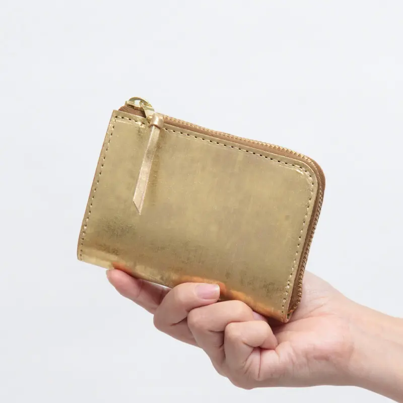 SARANAM サラナン Foil  メタリック カウレザー 二つ折り 逆L字ジップ財布