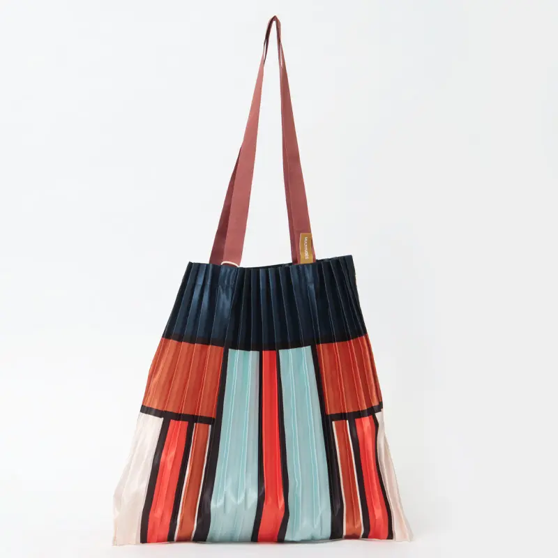MULTITUDES マルチチューズ PLEATED TOTE サテン プリーツ トートバッグ CHIA