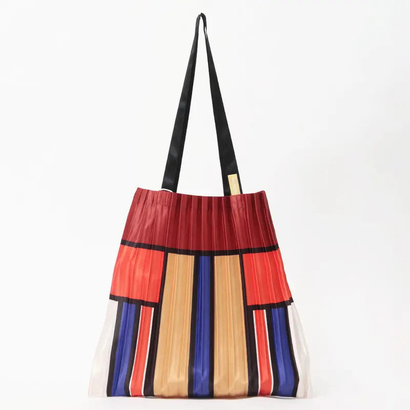 MULTITUDES マルチチューズ PLEATED TOTE サテン プリーツ トートバッグ GALLURA