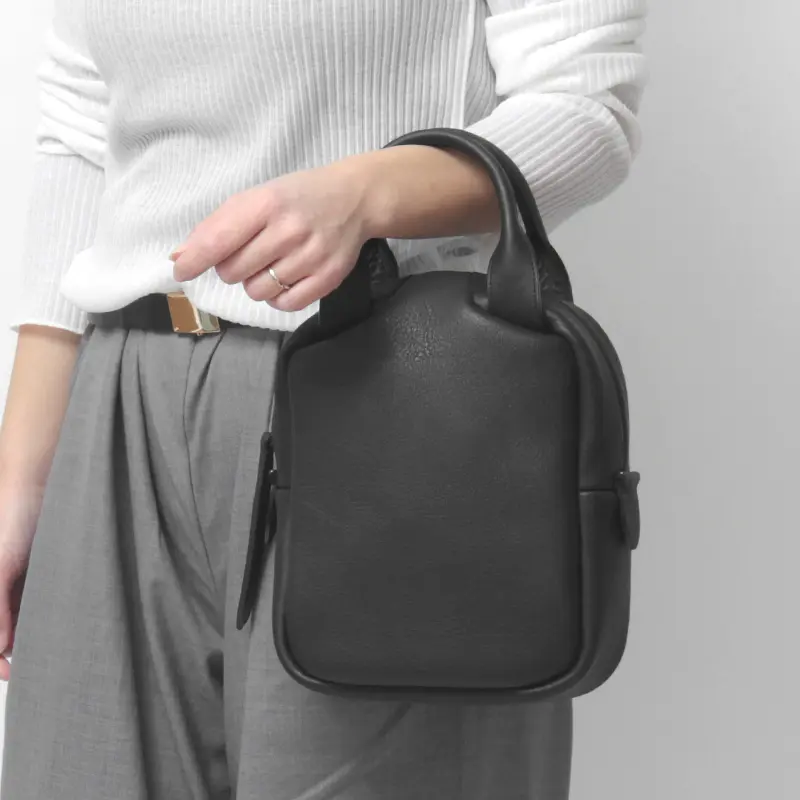 ニュイ シュリンクレザー ハンドバッグ