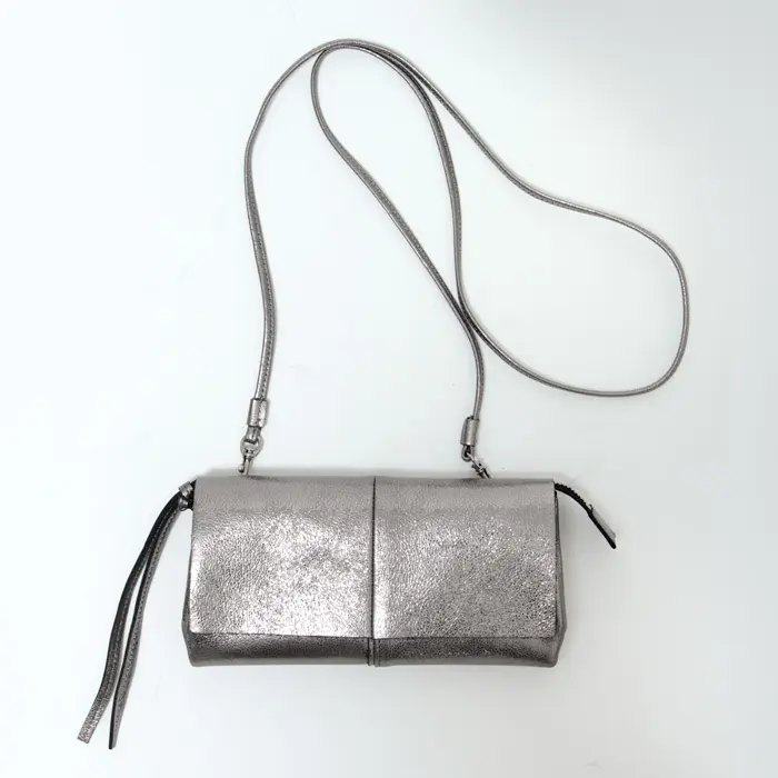 ikot イコット お財布ポシェット SILVER