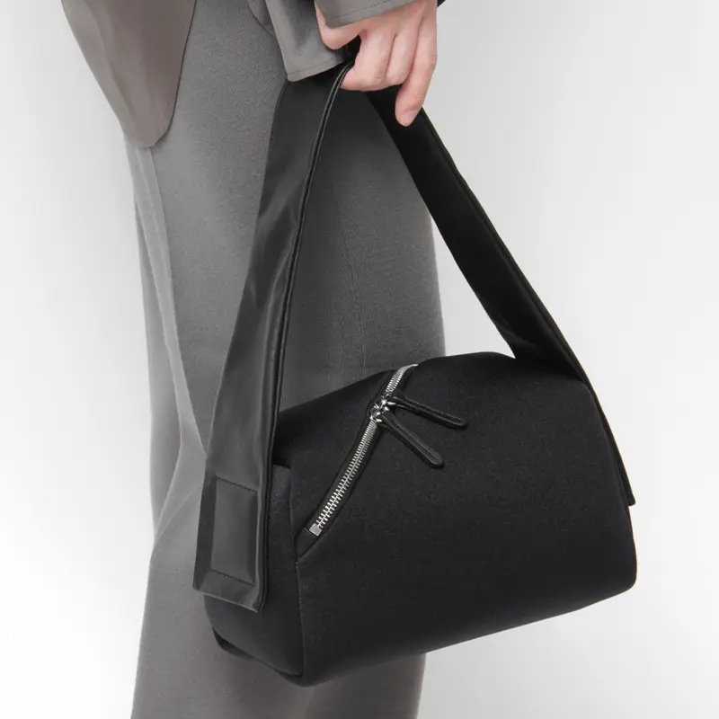 kawa-kawa カワカワ wet ボックスワンショルダーバッグ ブラック