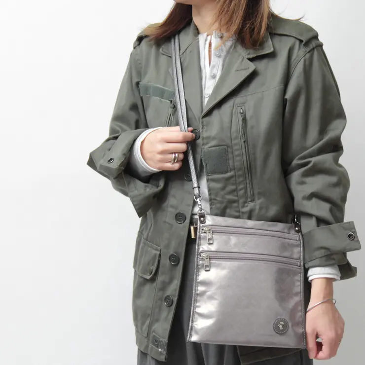 PELLE BORSA ペレボルサ Alive  ショルダーバッグ