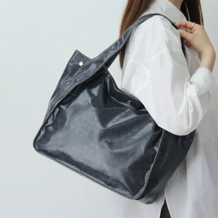 PELLE BORSA ペレボルサ アライブ ナイロン 軽量 A4 トートバッグ