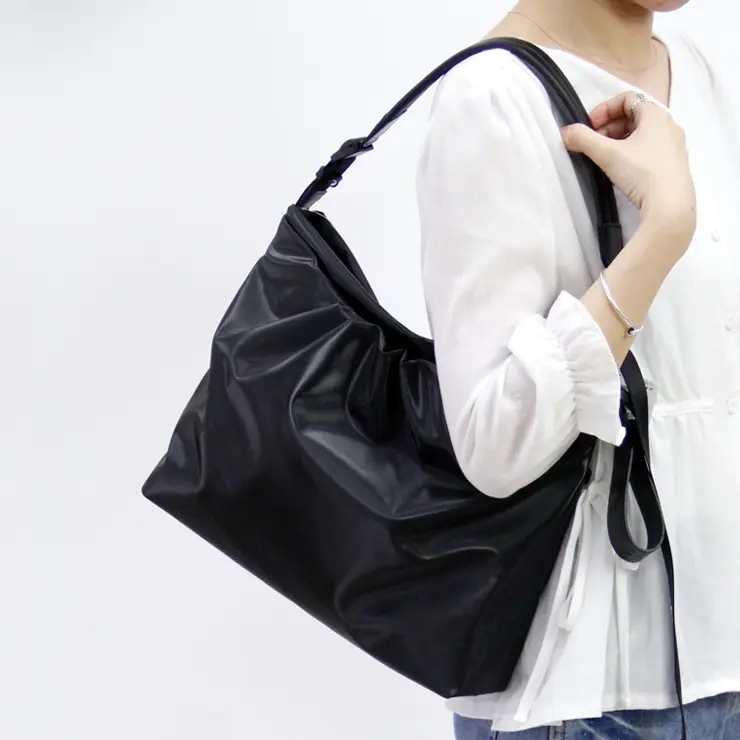 PELLE BORSA ペレボルサ チアーズ B5 ショルダーバッグ