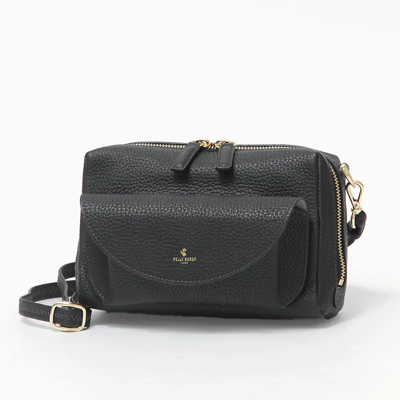 PELLE BORSA ペレボルサ REINETTE シュリンクレザー メガネポケット付きポシェット ブラック
