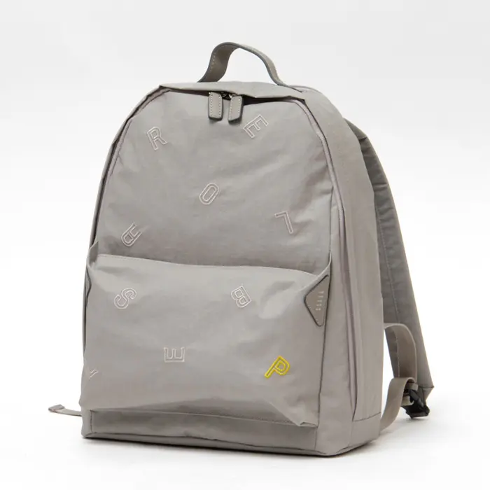 PELLE BORSA ペレボルサ リンクル A4リュック ライトグレー