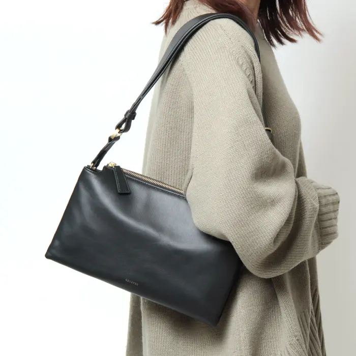 ORSETTO オルセット STESSO スムースレザー ショルダーバッグ