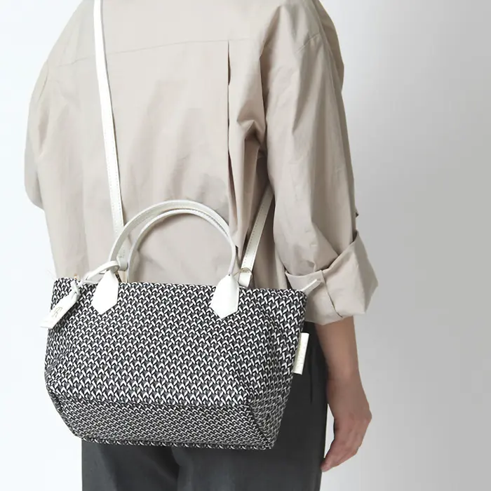 ROBERTA PIERI ロベルタピエリ TATAMI MINI DUFFLE 2WAY ND ナイロン トートバッグ