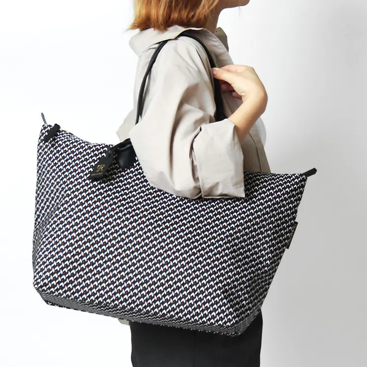 XT2 TATAMI ナイロン トートバッグ