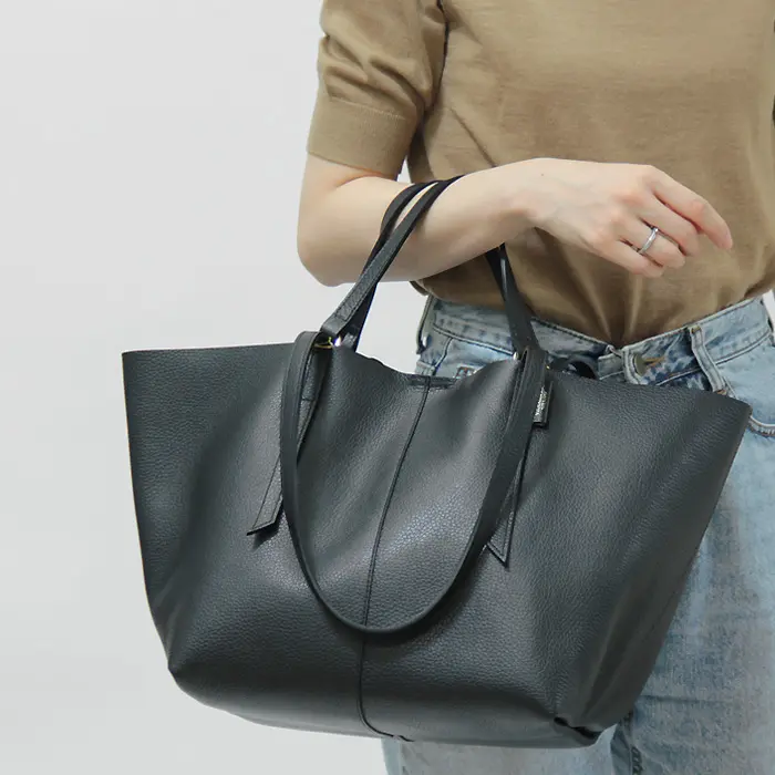 VIOLAd'ORO ヴィオラドーロ TRERO Ｗフェイス トートバッグ