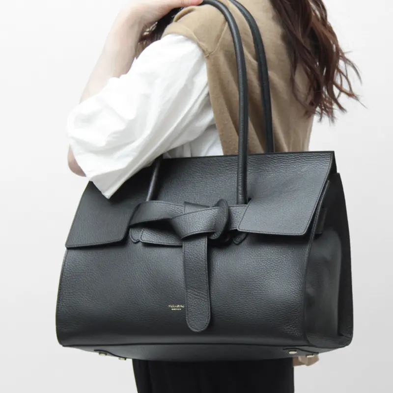 VIOLAd'ORO ヴィオラドーロ TRERO Wフェイスレザー フラップ トートバッグ