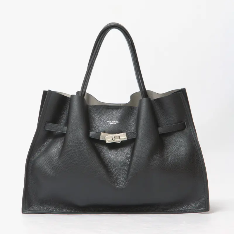 VIOLAd'ORO ヴィオラドーロ TRERO レザー トートバッグ(L) V-1497 ブラック(金具シルバー)