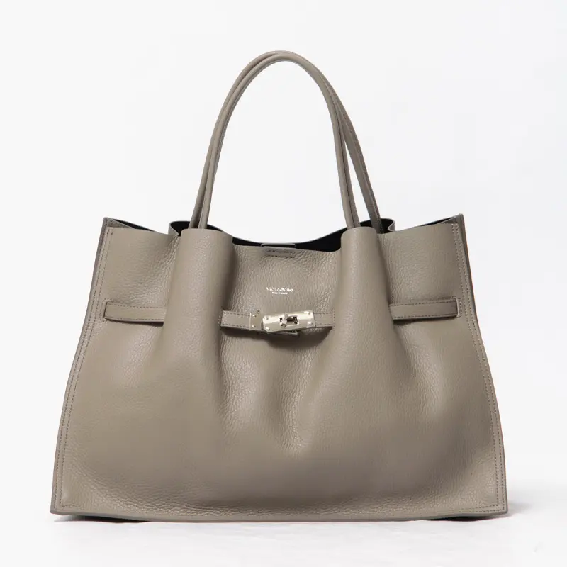 VIOLAd'ORO ヴィオラドーロ TRERO レザー トートバッグ(L) V-1497 ライトトープ(金具シルバー)