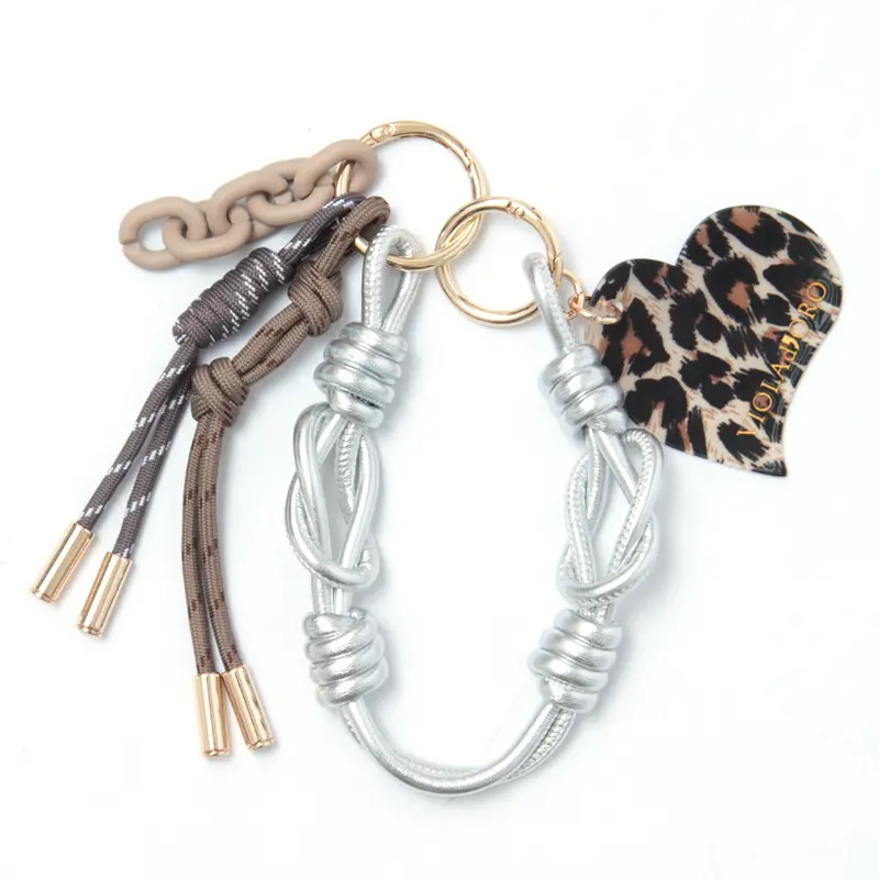 VIOLAd'ORO ヴィオラドーロ BIANCA パラコード バッグチャーム (チェーン) V-5078