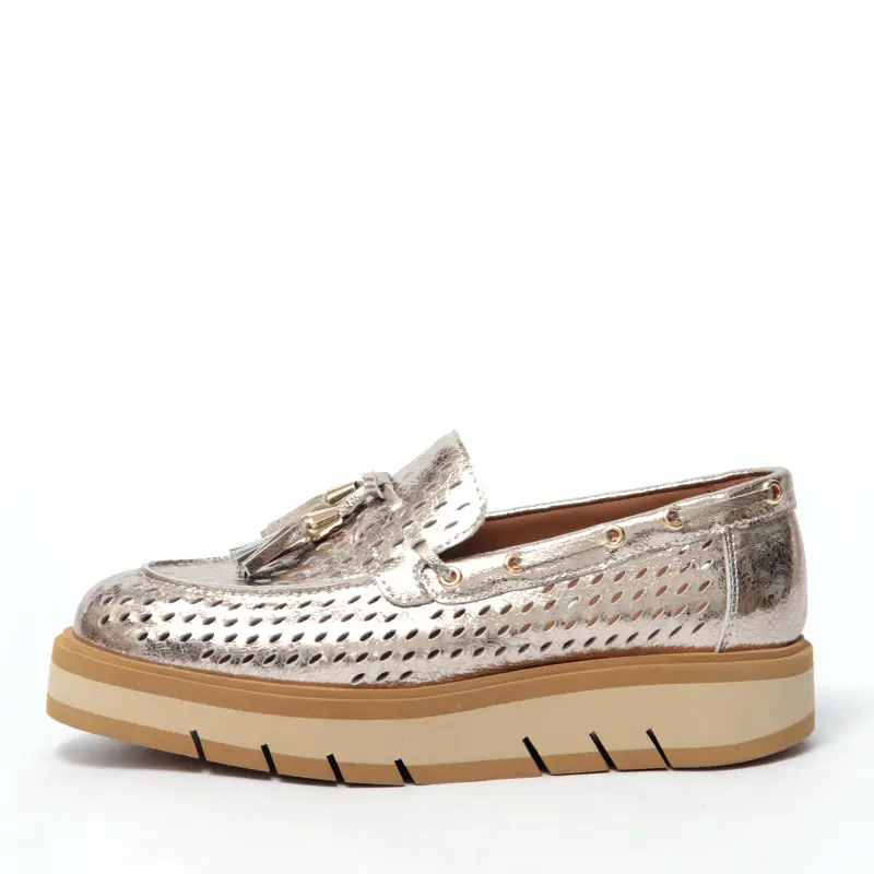 ELVIO ZANON エルビオザノン パンチングメタリックレザー 厚底 タッセルローファー PLATINO