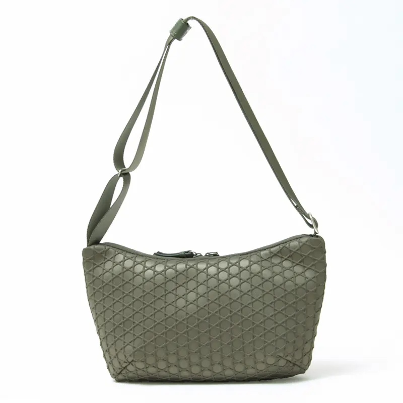 Kagome Emboss ボンディング ショルダーバッグ