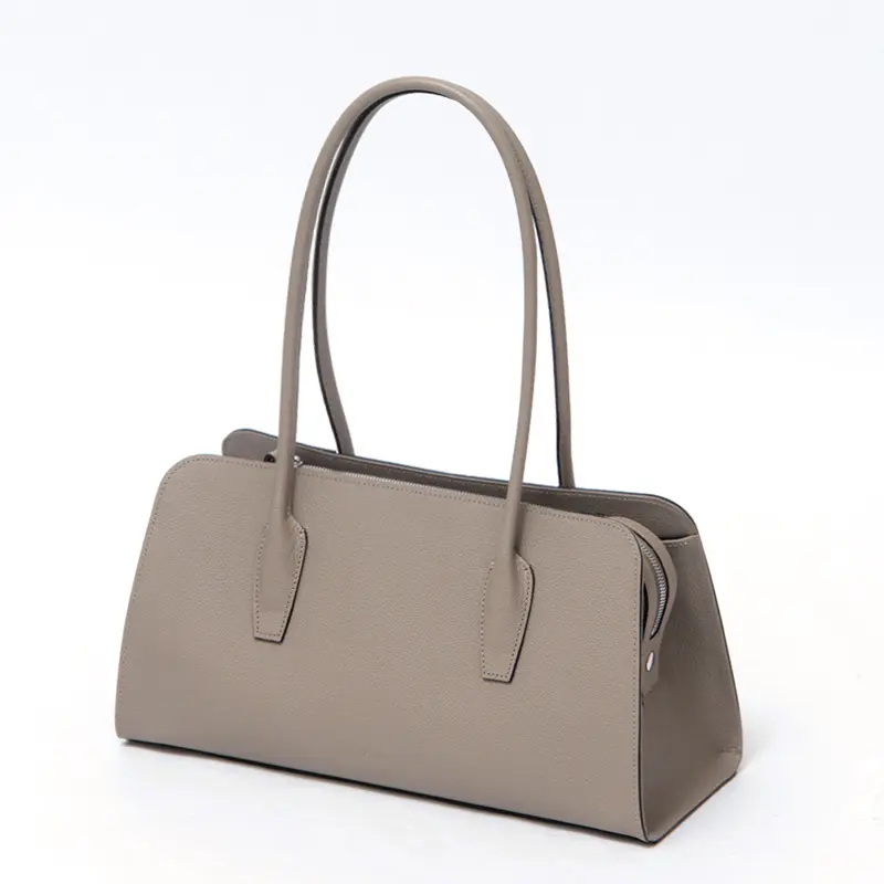 LAQUOH ラクーオ AUTHENTIC LEATHER レザー トートバッグ（S)