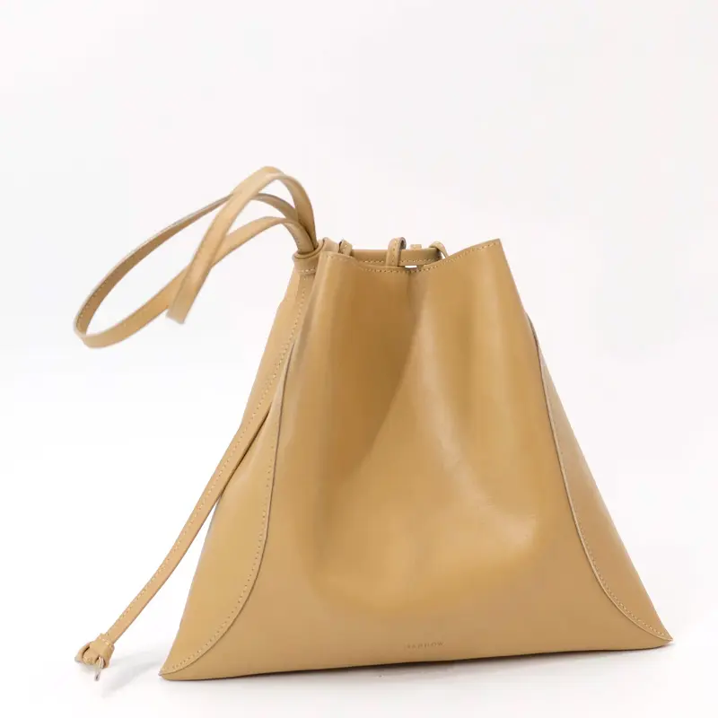MEDIUM PILLOW レザー 3way 巾着 ショルダーバッグ