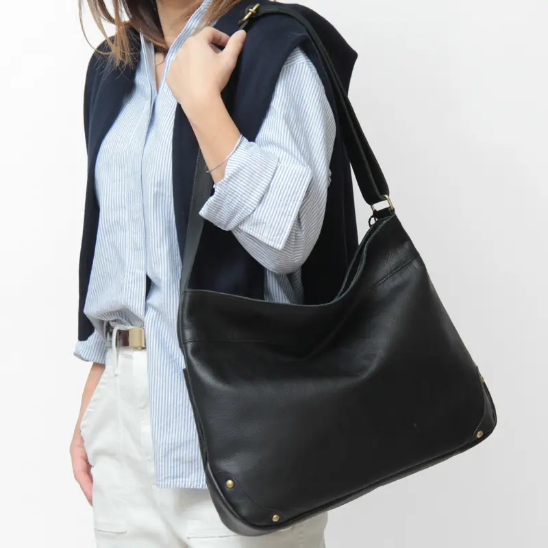 Regalo レガロ キップレザー ショルダーバッグ