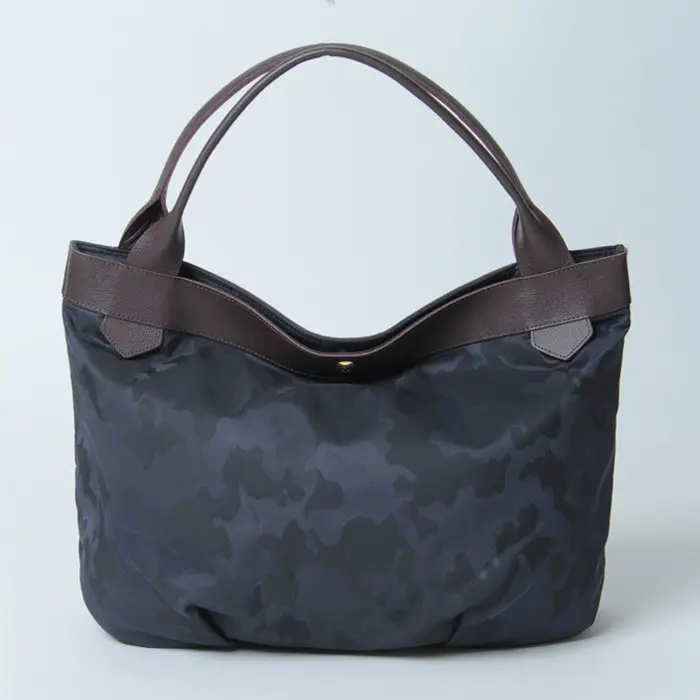 Regalo レガロ ディマンシェ カモフラージュ柄 ナイロン トートバッグ ネイビー/Gブラウン