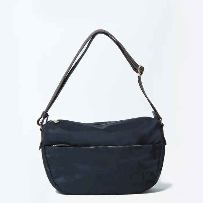 ディマンシェ カモフラージュ柄 ナイロン ショルダーバッグ