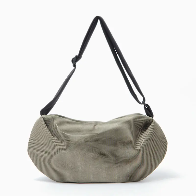 IN.ZU インズー BEAN ファブリック ショルダーバッグ TAUPE