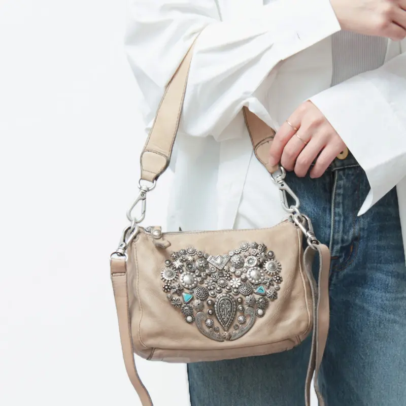 CAMPOMAGGI カンポマッジ TILDE スタッズ 2way ショルダーバッグ