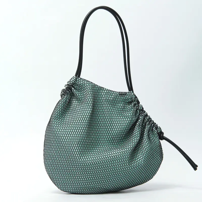 IN.ZU インズー アシンメトリー メッシュ トートバッグ MINT