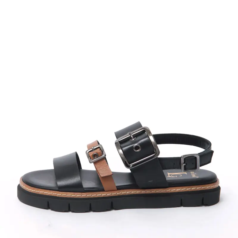 LUCA GROSSI ルカ グロッシ バックルデザイン レザー ベルトサンダル