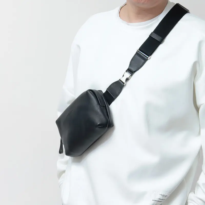 Daniel&Bob ダニエルアンドボブ LUDO レザー ミニ ボディバッグ