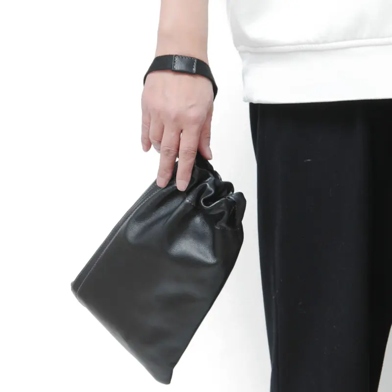 Daniel&Bob ダニエルアンドボブ BERTO-20 シュリンクレザー 巾着バッグ