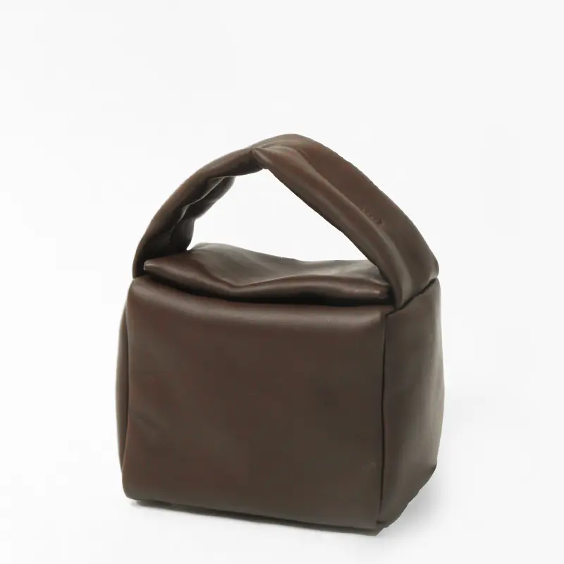 Bucket Baggage バケットバゲージ / Puff Cube Small シープレザー ハンドバッグ