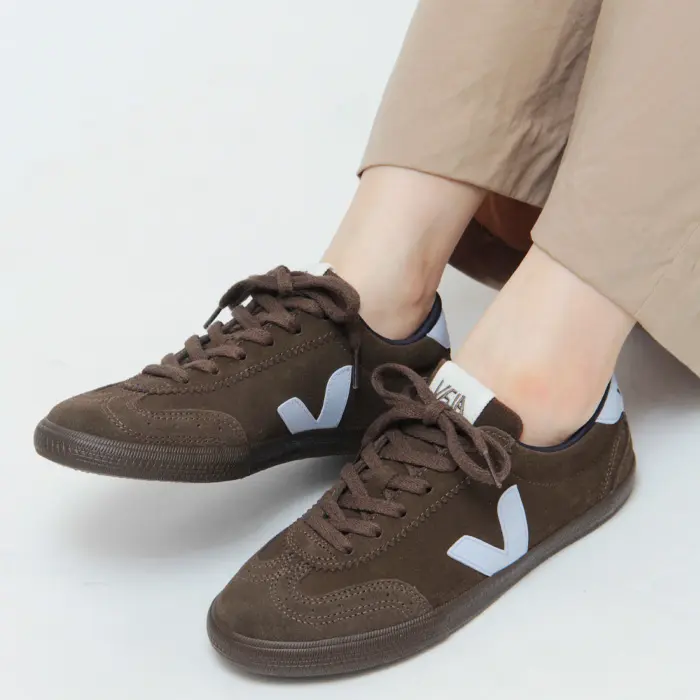 VEJA ヴェジャ ローカット スニーカー VOLLEY