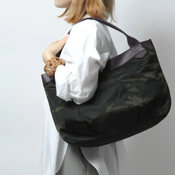 レガロ regalo ディマンシェ ナイロン カモフラ トートバッグ A4 横入れ 迷彩 レディース ハンドバッグ 肩掛け ショルダーバッグ 日本製 re-5830 