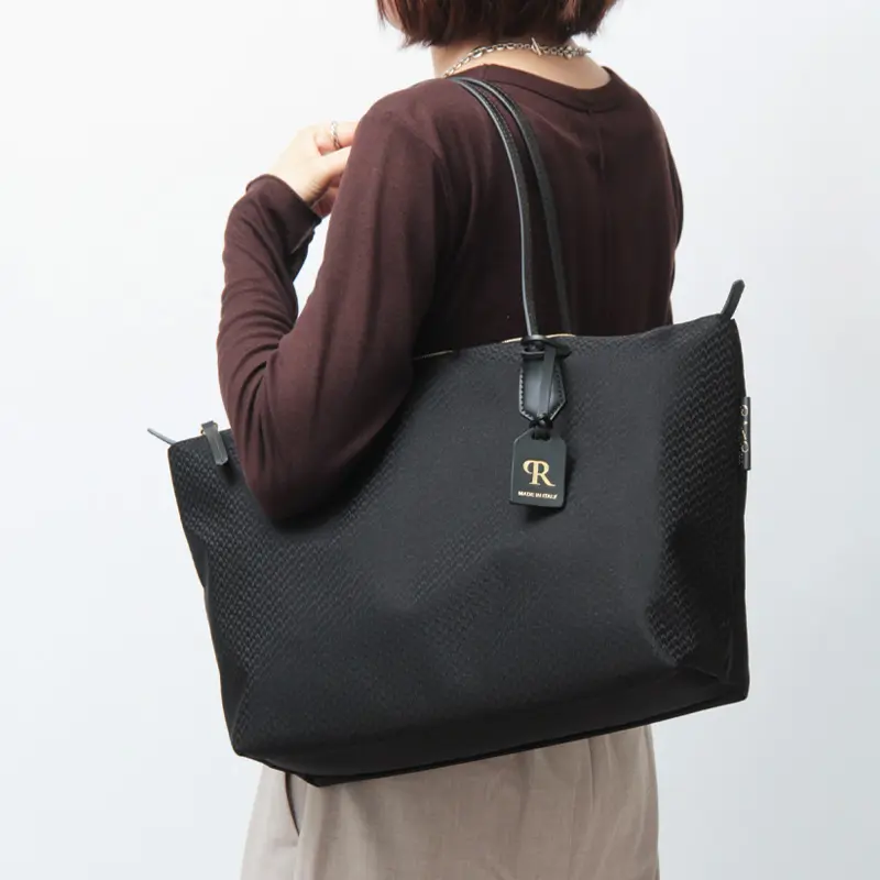 ROBERTA PIERI ロベルタピエリ ナイロン トートバッグ 品番：tatami LT JACQUARD MICRO
